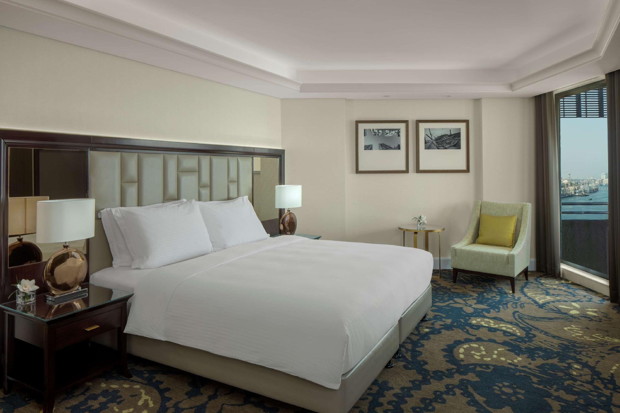 Suite - Creek View & Lounge Access