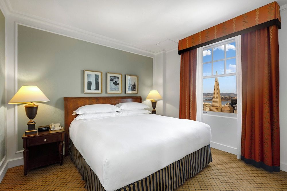 Suite, 1 Bedroom (Sun Room Access)