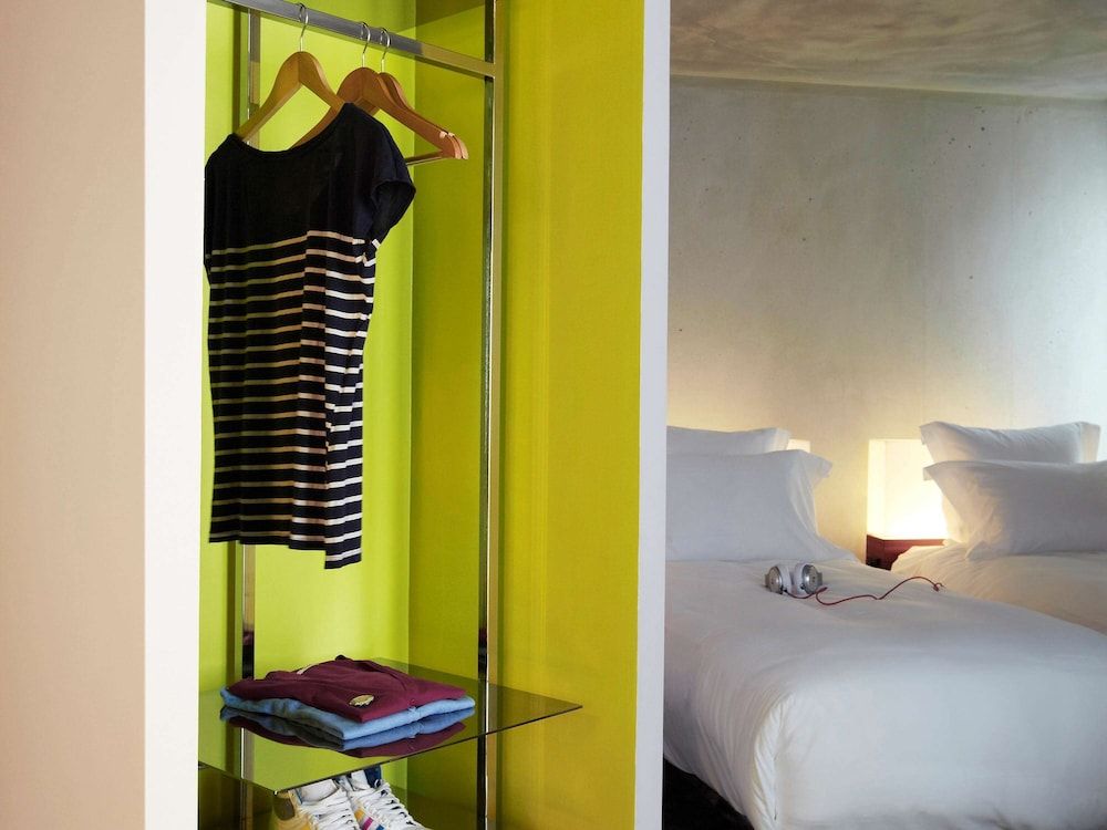 undefined Mama Shelter Marseille 8