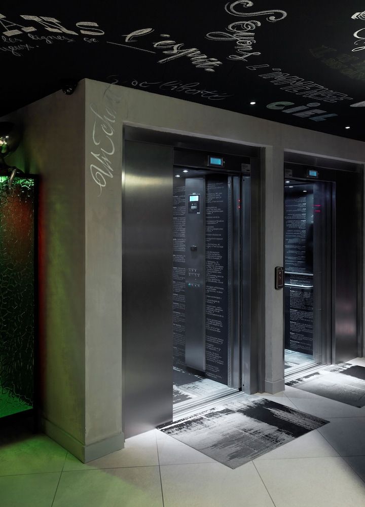 undefined Mama Shelter Marseille 5