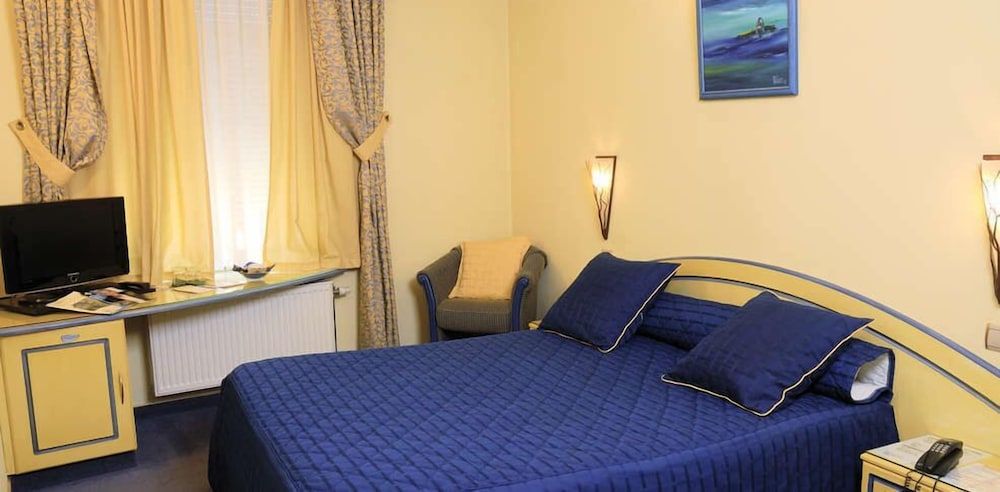 Les Reflets Jaunes Executive Suite 3