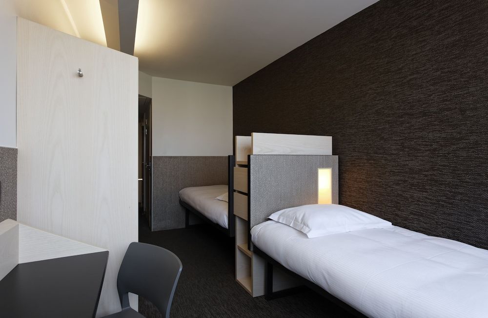 undefined FIAP - Hostel 4