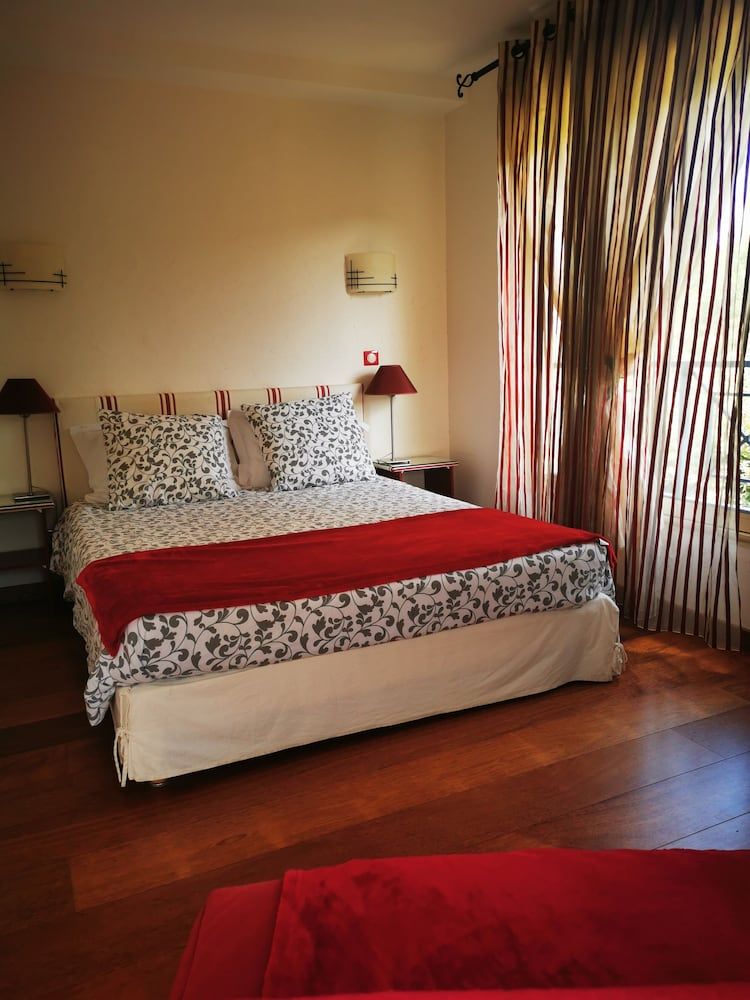 Standard Double Room, Ensuite, Garden View