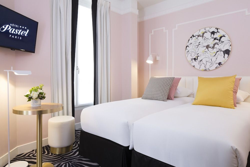 undefined Hôtel Pastel Paris 3