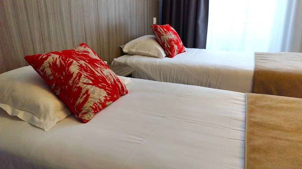 Avia Saphir Montparnasse Twin Room 11