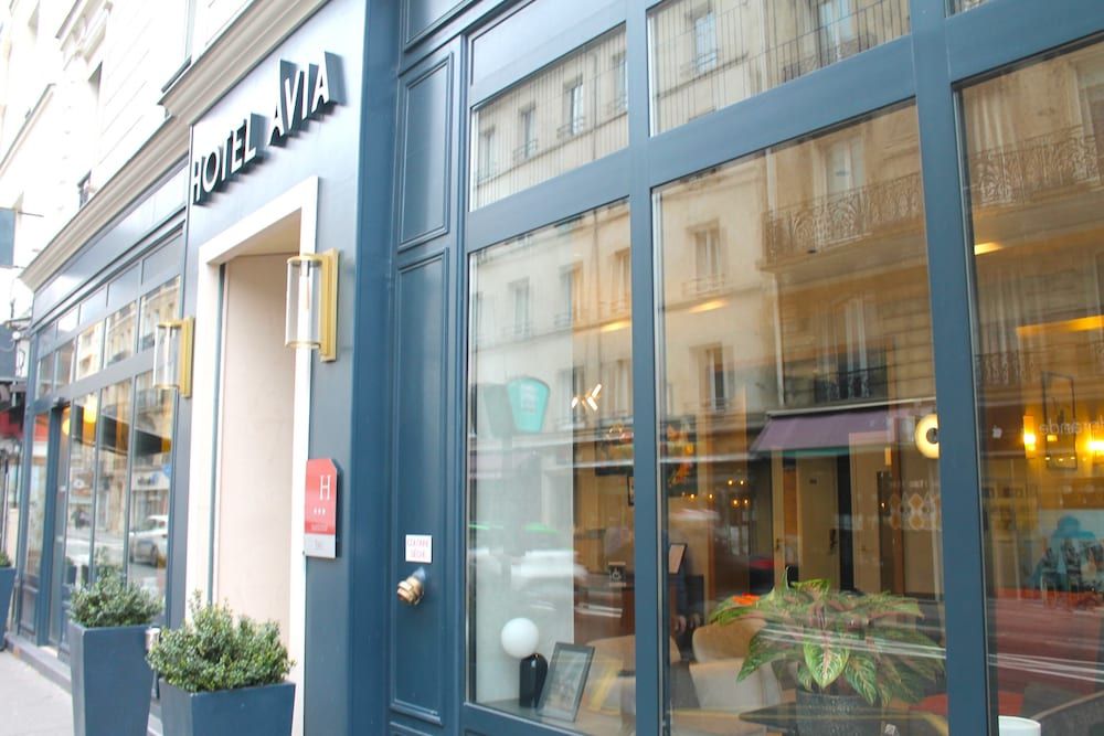 undefined Avia Saphir Montparnasse 9