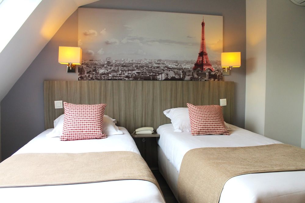 Avia Saphir Montparnasse Twin Room 8