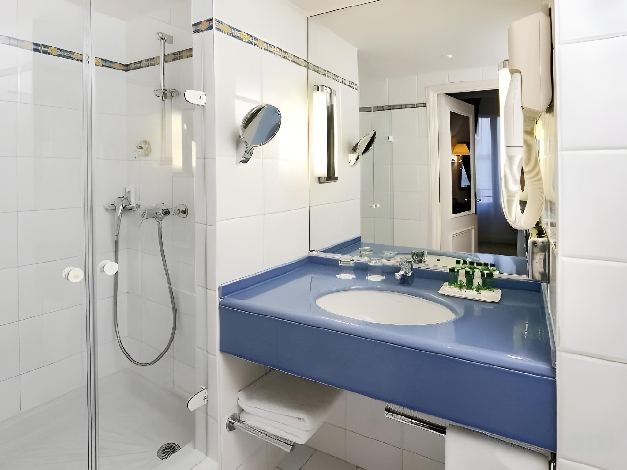 Hôtel Etats-Unis Opéra Economy Double Room 6