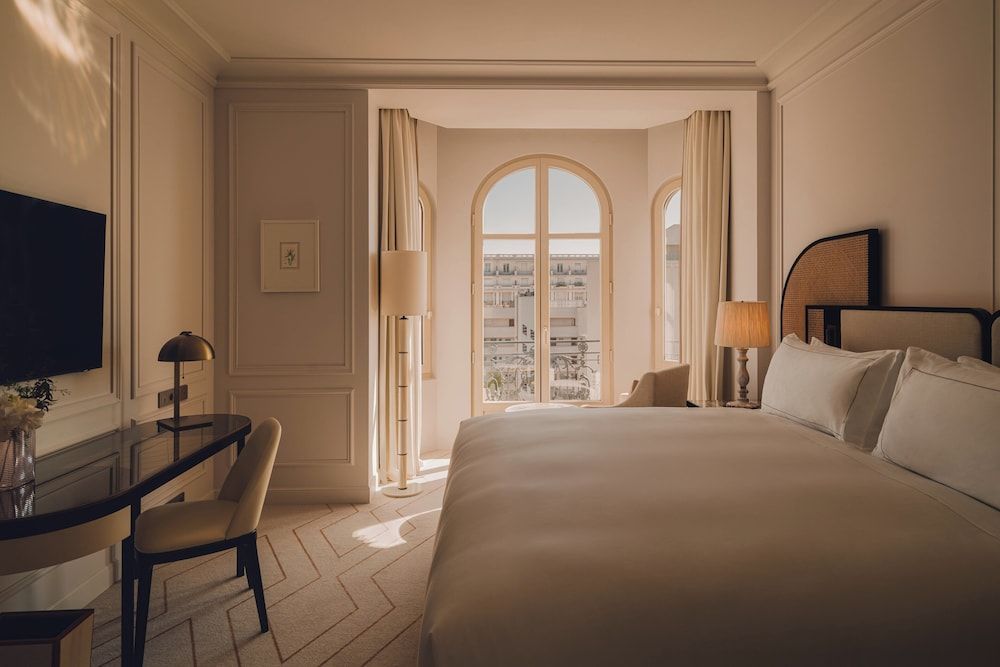 Carlton Cannes, a Regent Hotel Classic Room 3