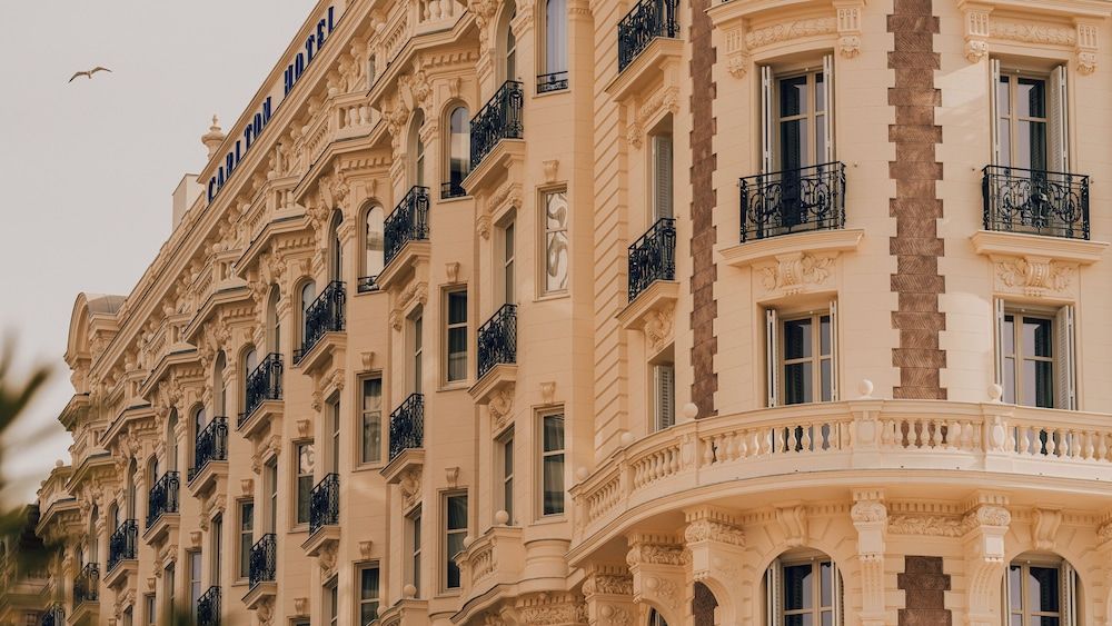 undefined Carlton Cannes, a Regent Hotel 10