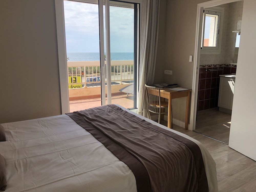 Chambre Double Supérieure avec Terrasse Privée et Vue sur la Mer