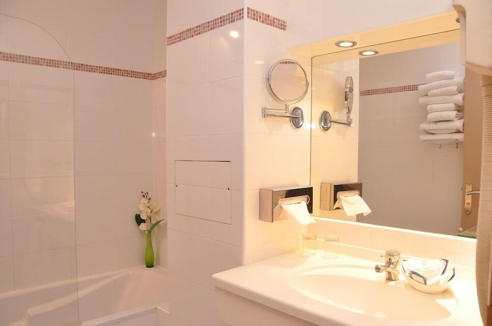 Promotel Carros Double Room 4