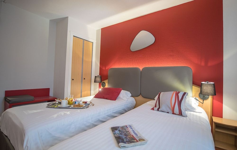 Promotel Carros Twin Room 4