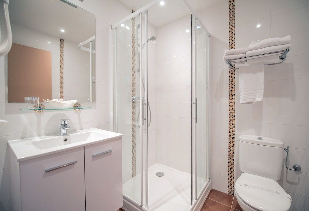 Promotel Carros Double Room 6