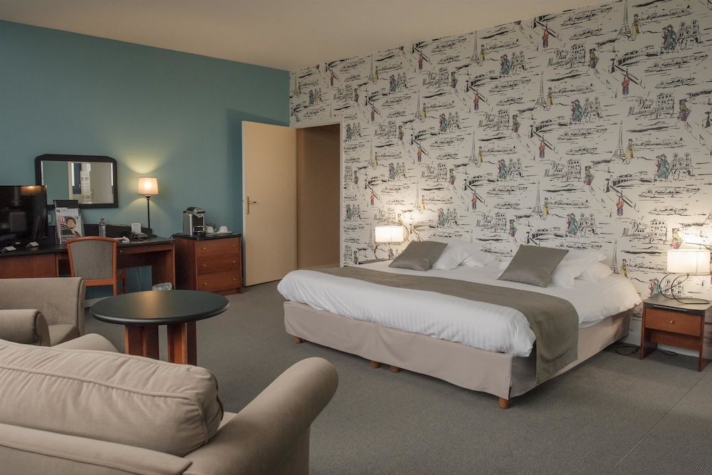 Junior Suite, 1 King Bed, Non Smoking (Twin bed on request)