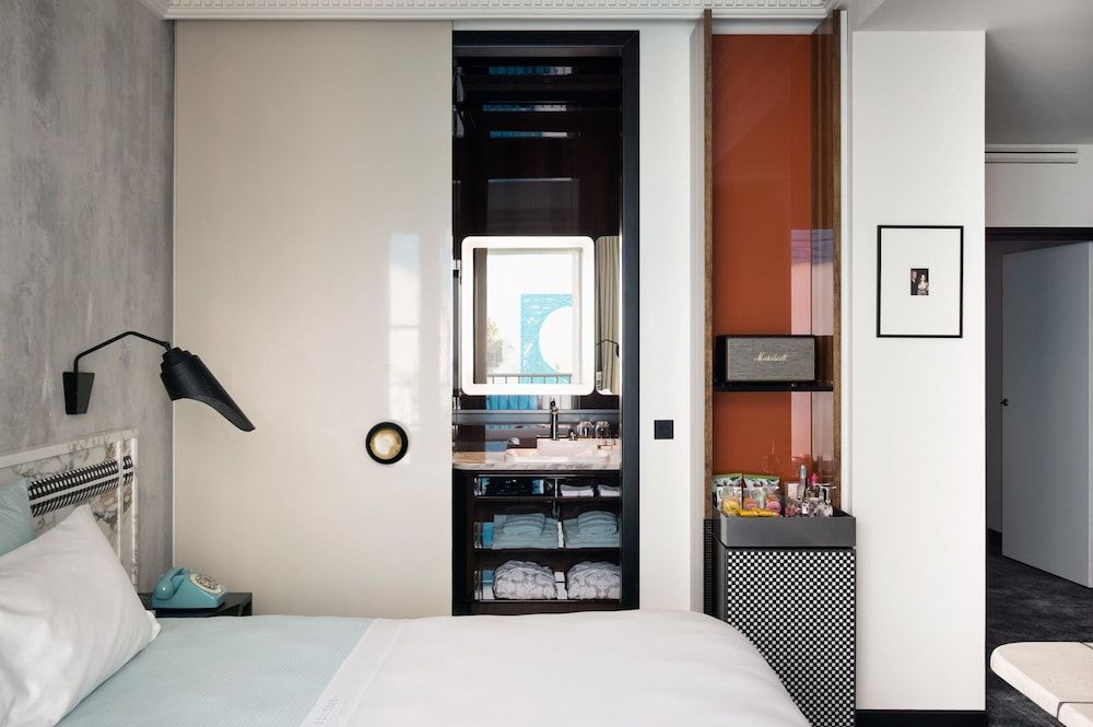 undefined Les Bains Paris 3