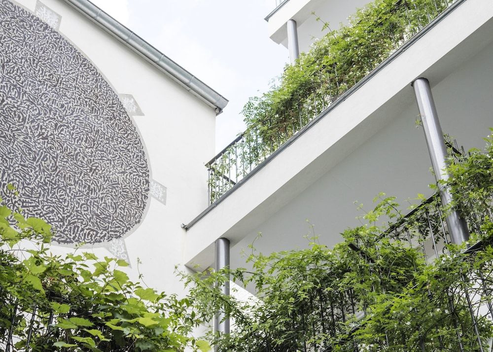 undefined Les Bains Paris 7