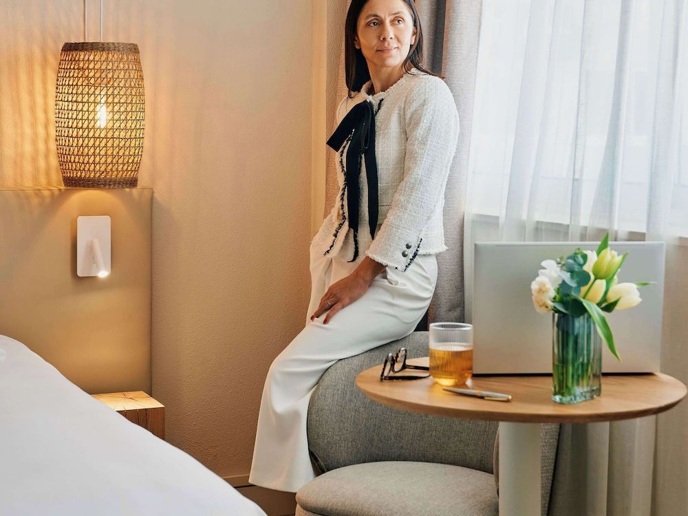 Mercure Saint Raphael Centre Plage Classic Room, Multiple Beds, City View 2
