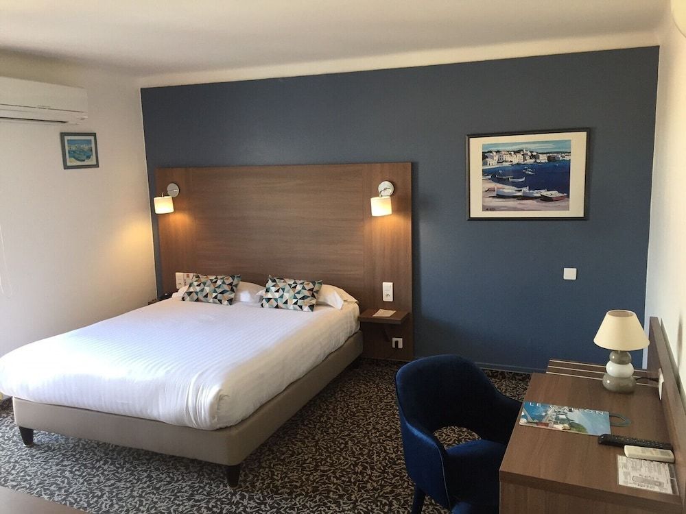 Galion Room