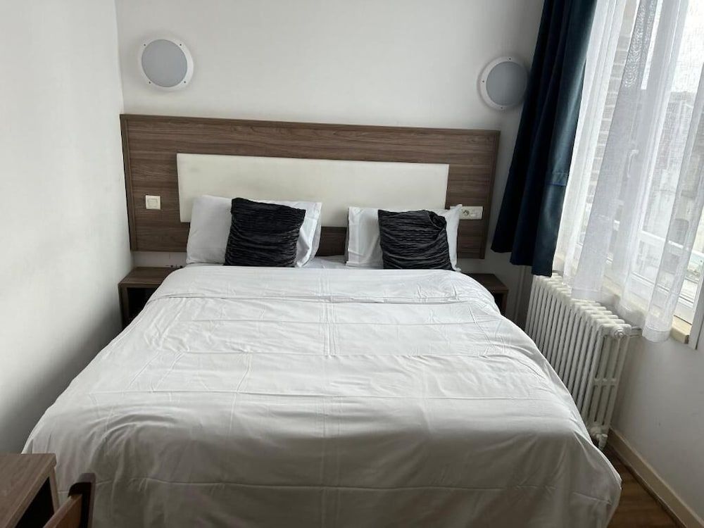 Hôtel le Clémenceau Double Room 2