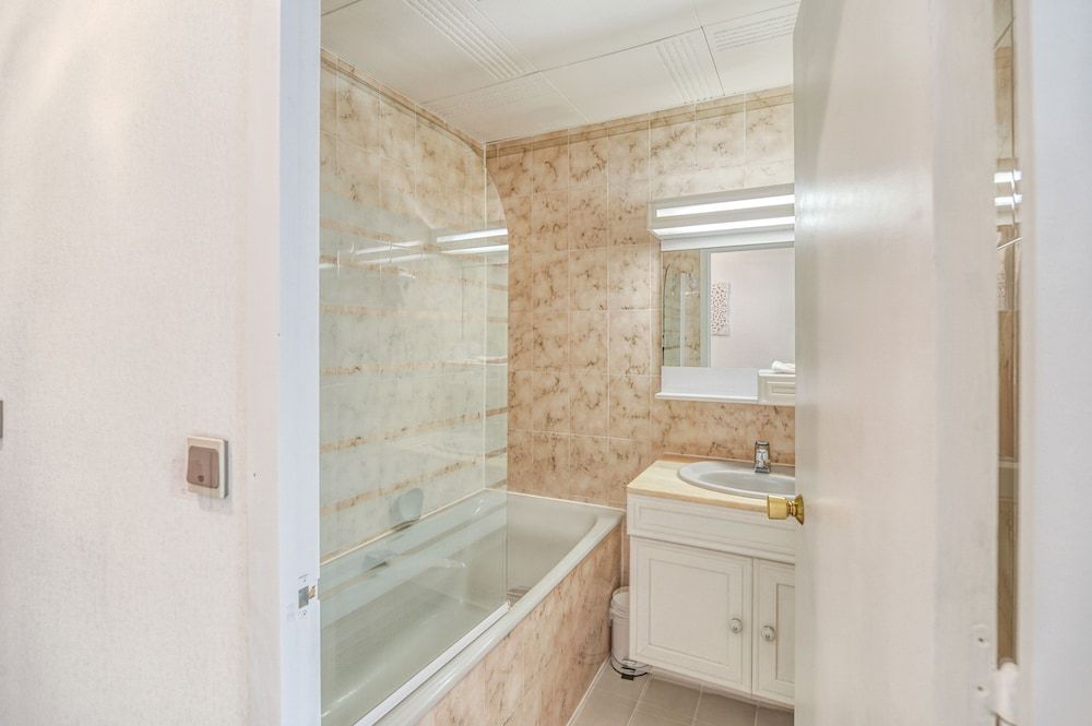 Hotel des Deux Moulins Superior Double Room 7