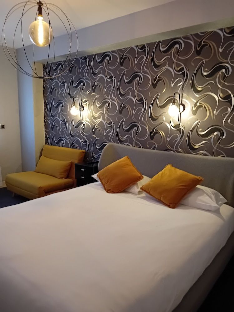 Hotel des Deux Moulins Superior Double Room 6