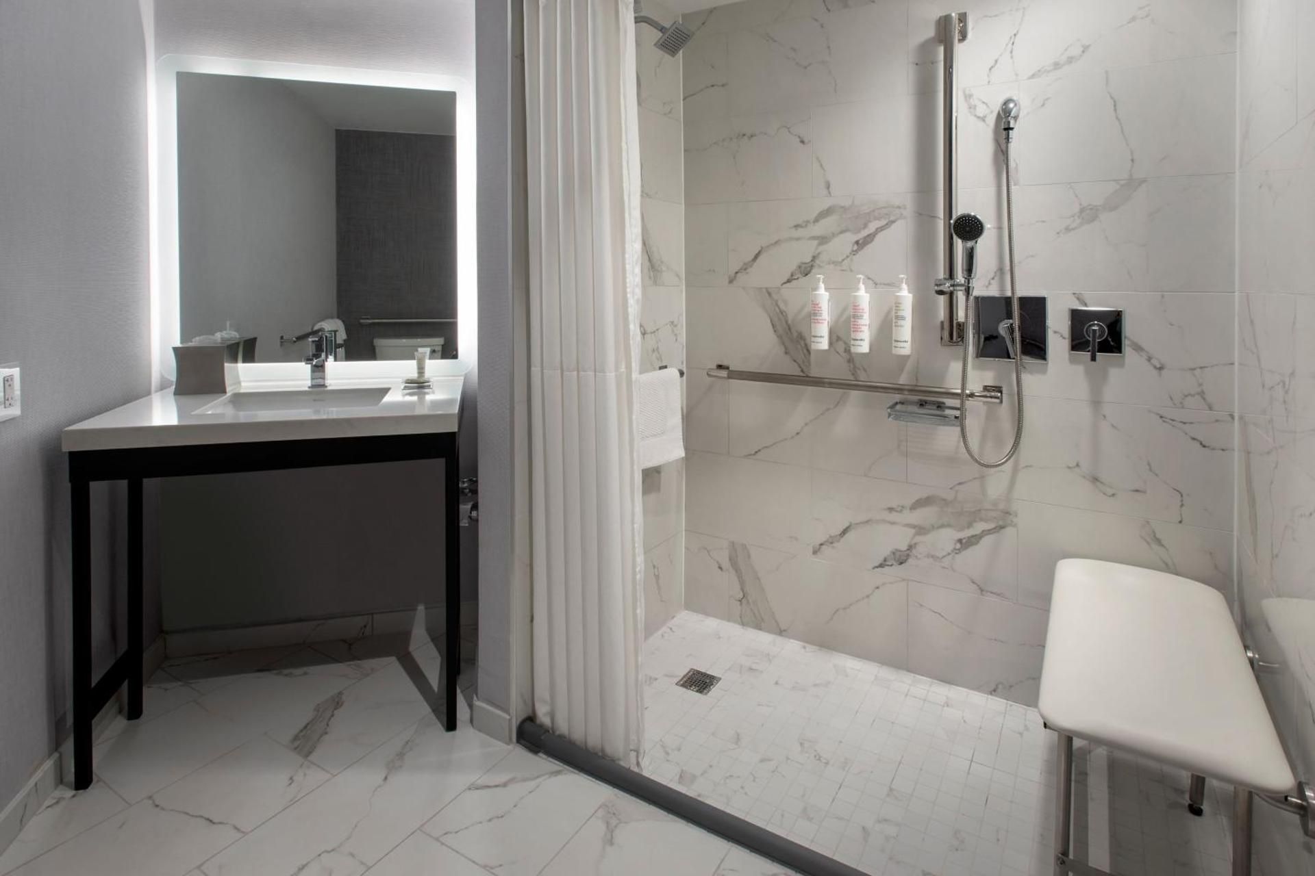 Guest room, 2 Queen, Charles River view (Mobility Accessible w/ Roll-in Shower)