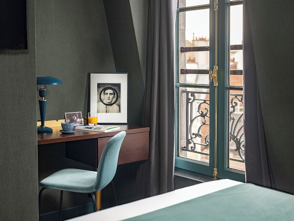 undefined Bob Hotel 8