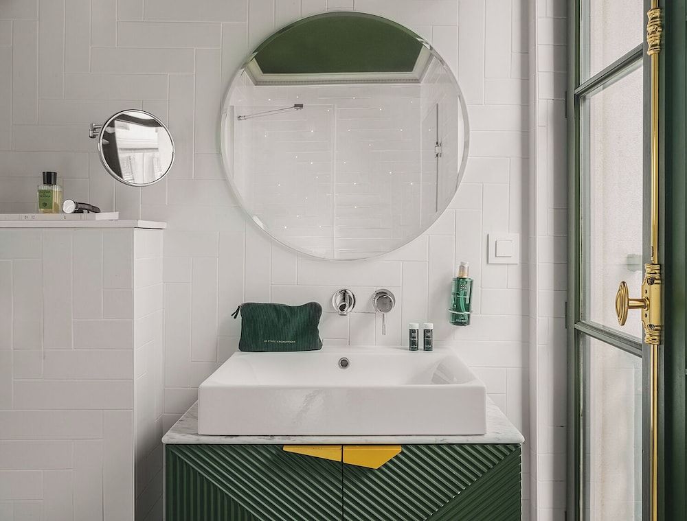 undefined Bob Hotel 6