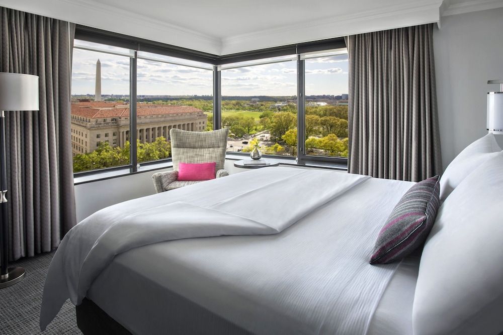 Premium Room, 1 King Bed (View)