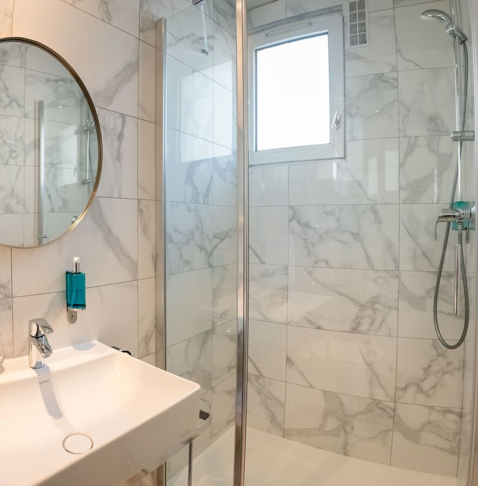 Hôtel du Parc Double Room 12