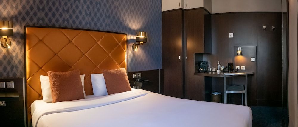 Hôtel du Parc Double Room 8