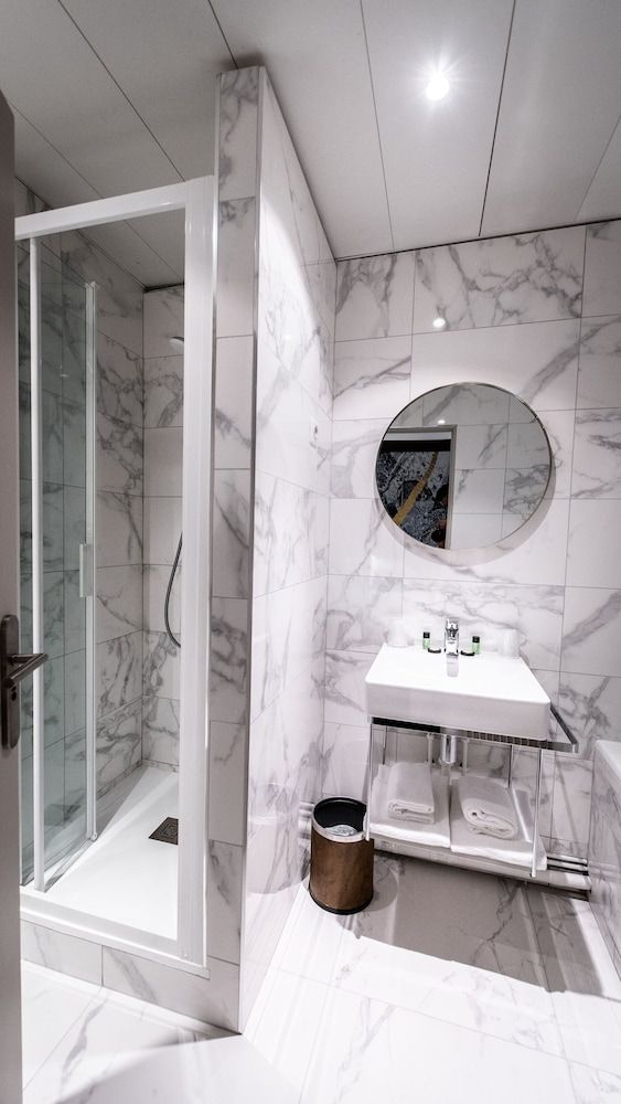 Hôtel du Parc Double Room 12