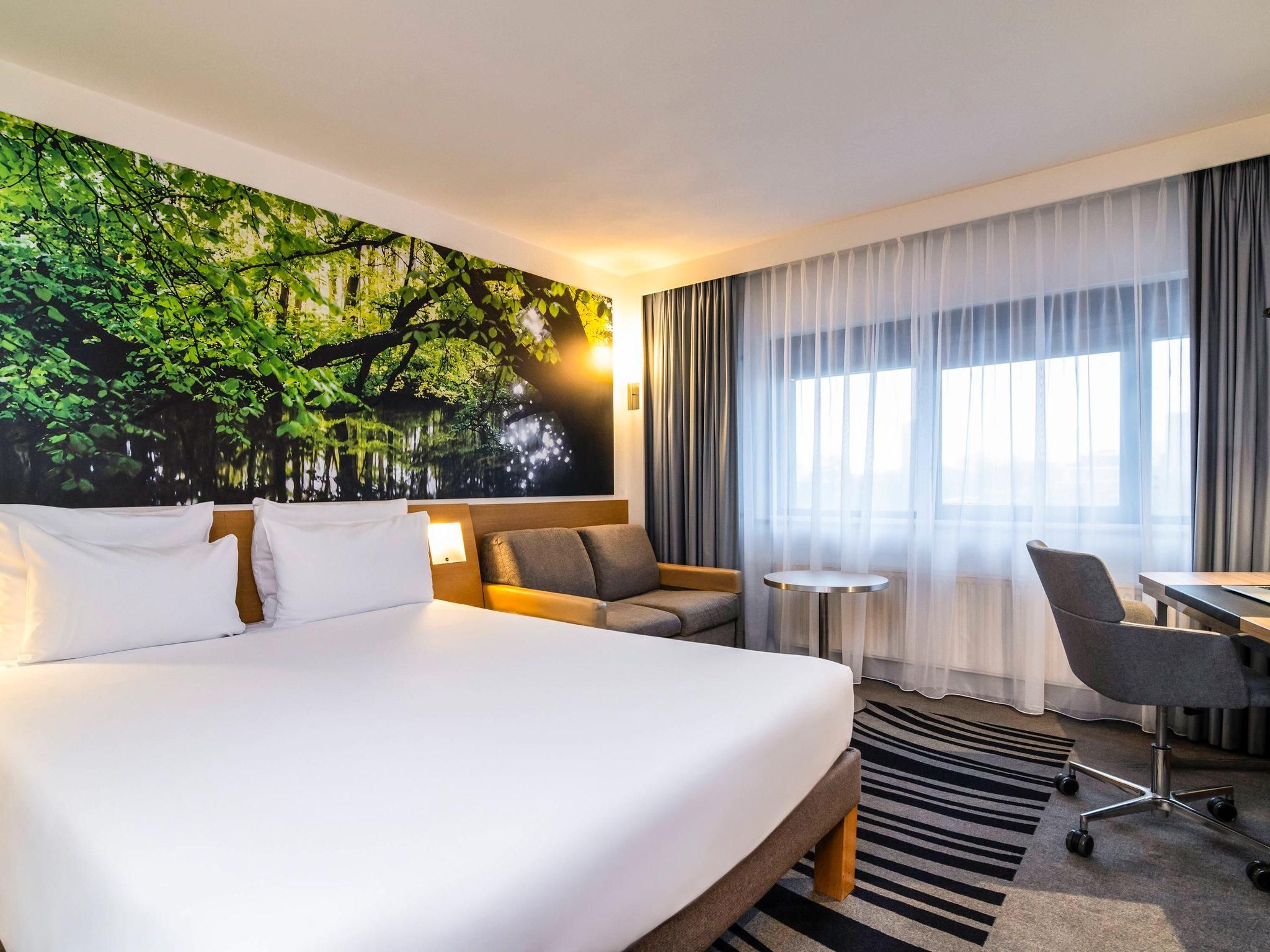 Standard Room with Queen Size Bed