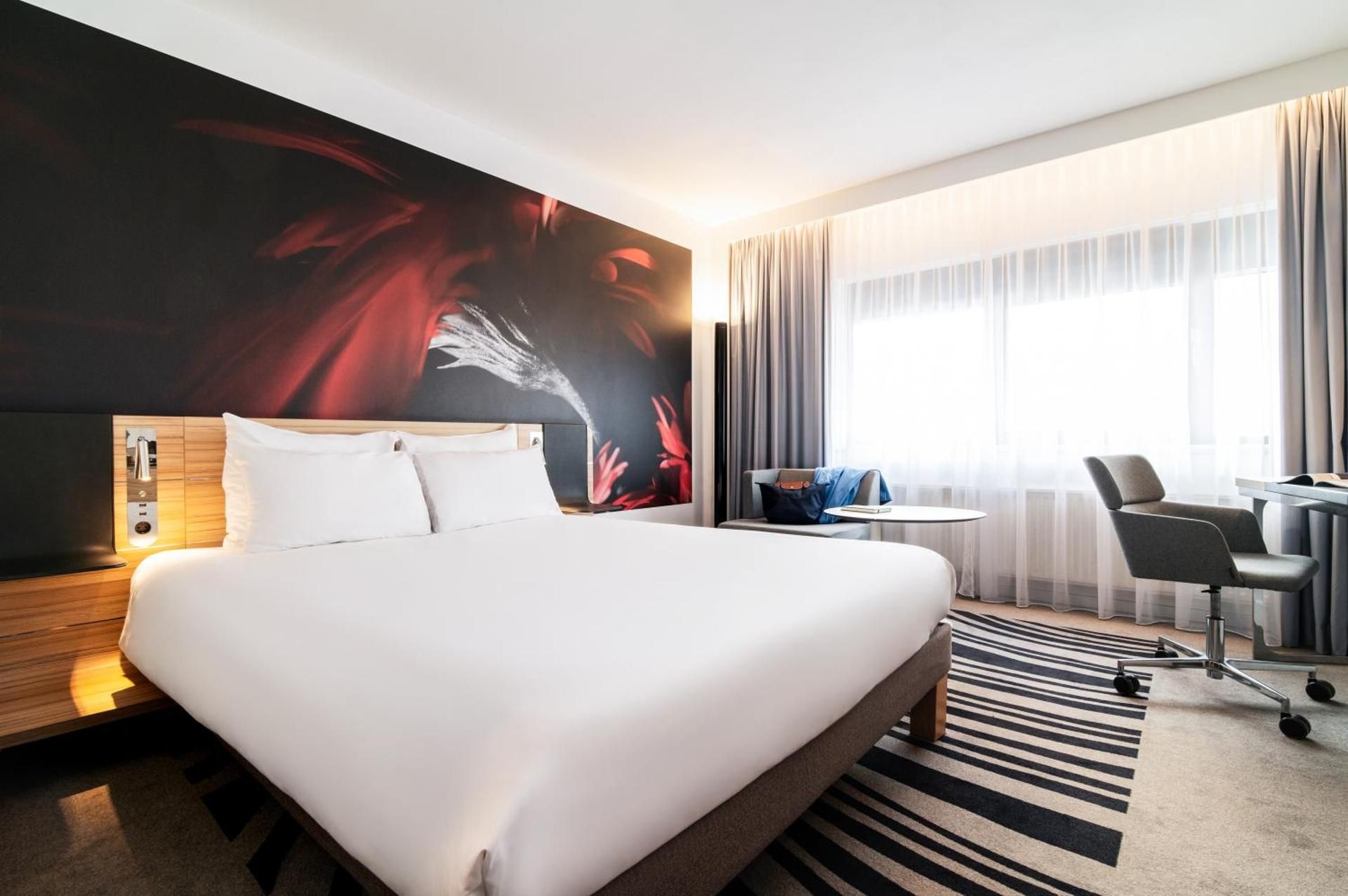 Standard Room with Queen Size Bed
