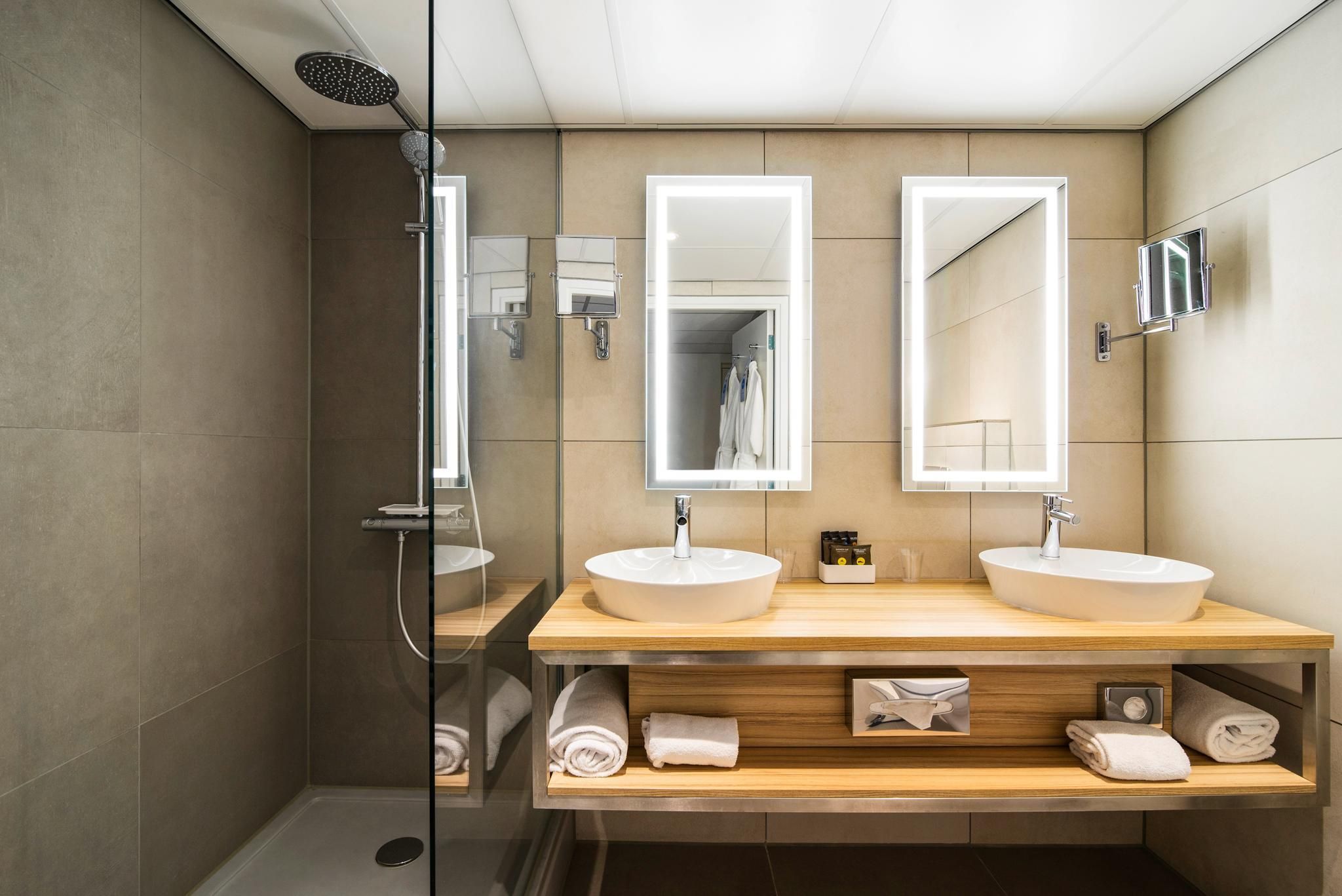 undefined Novotel Amsterdam City 10