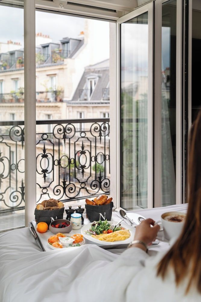 La Villa Haussmann Superior Double Room 3