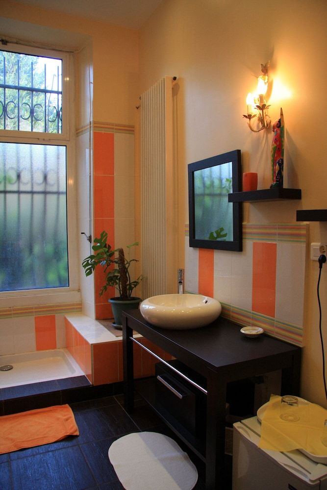 Double Room, Garden View (Rose)