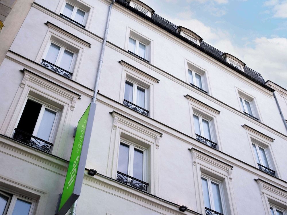 undefined Ibis Styles Paris Batignolles 5