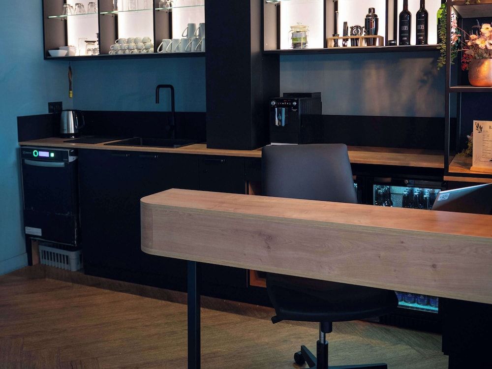 undefined Ibis Styles Paris Batignolles 8