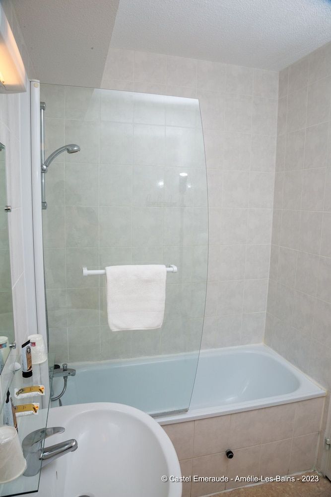 Double Room, daily cleaning service not provided