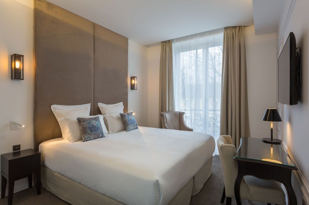 undefined Hôtel La Comtesse 10