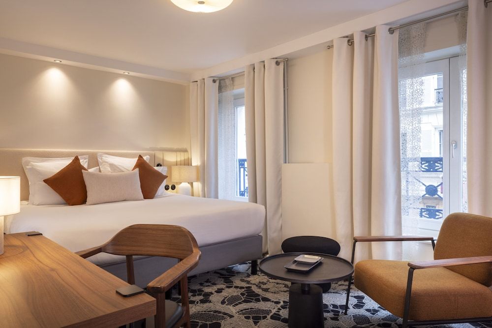 undefined Hotel Chavanel Paris 3