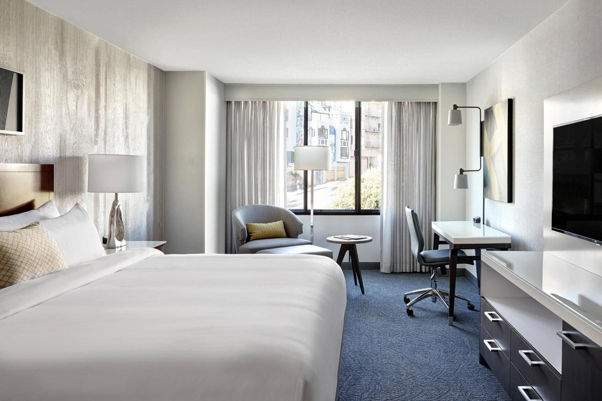 King Room - Hearing Accessible