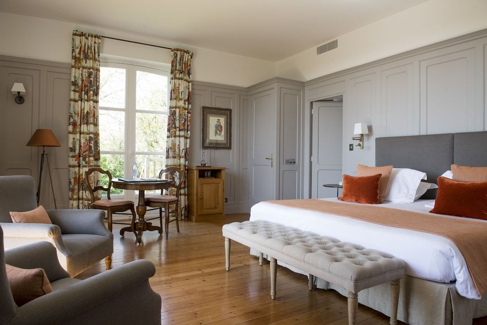 Suite, in the Pavilion or in the Castle