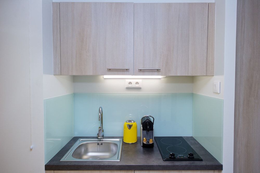 Staycity Aparthotels, Lyon Rue Garibaldi 1 Bedroom Apartment for 4 people 5