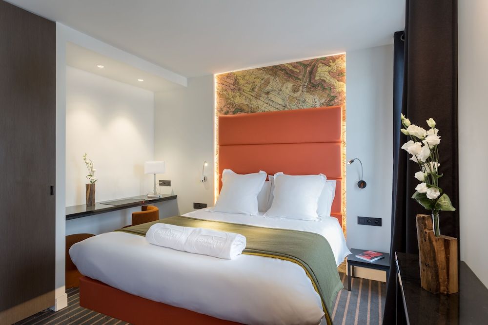 undefined Hôtel Scarlett 3