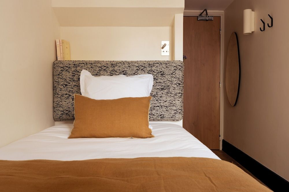 undefined Hôtel de la Gaîté 3