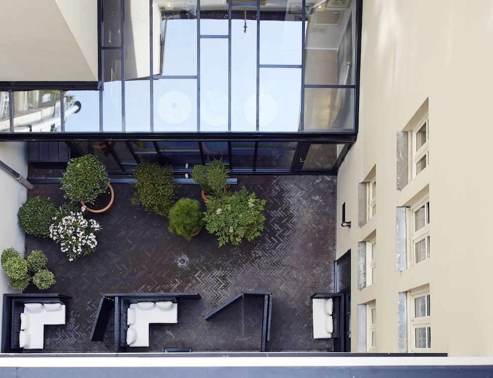 undefined Hotel Du Ministere 9