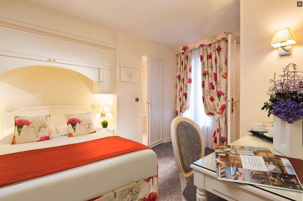 undefined Hotel Queen Mary Paris 9